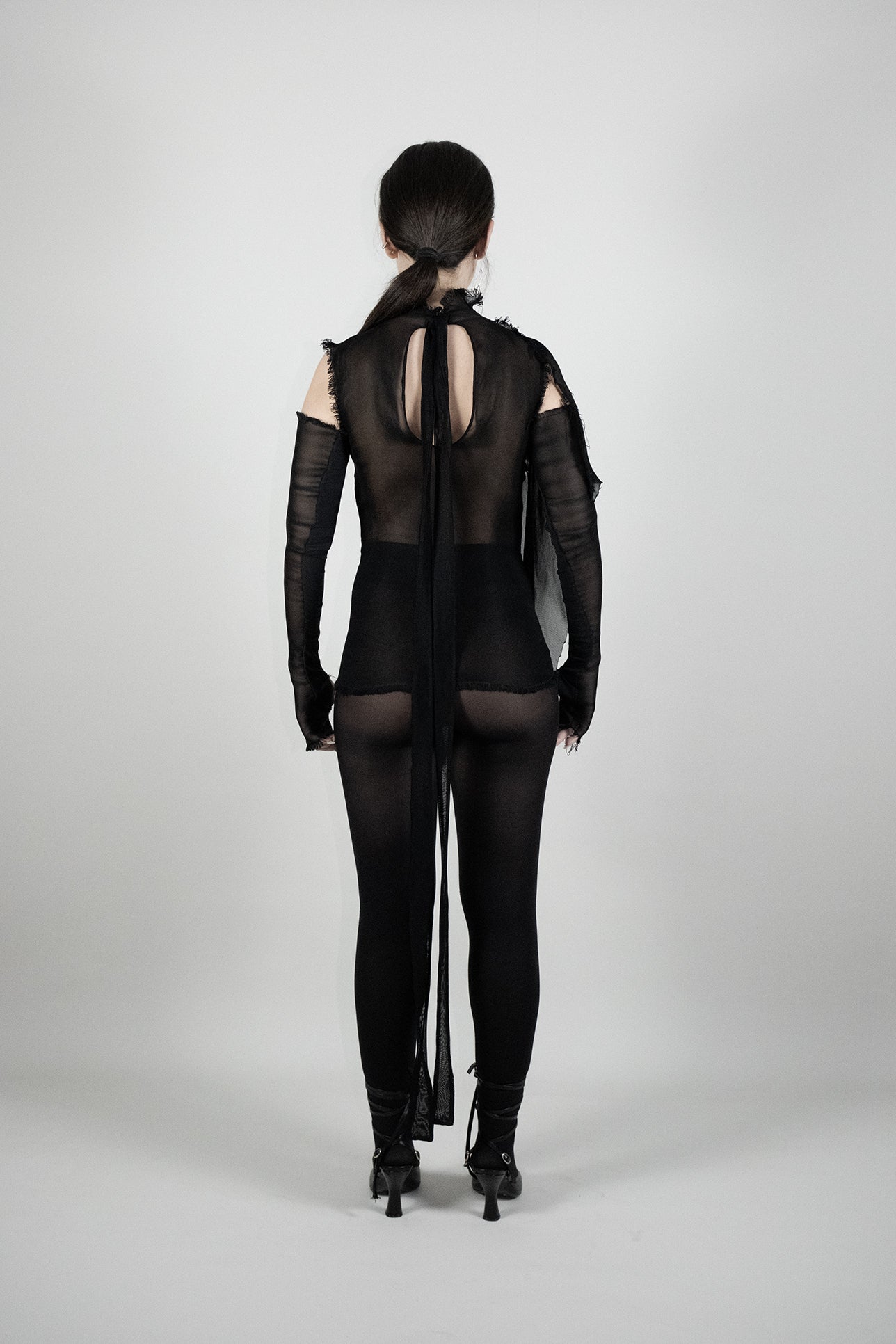 デコンストラクトトップ