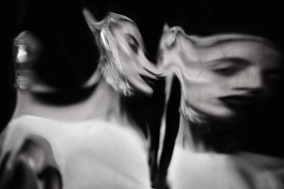 Collection 1_2 "IDENTITÉS" // An introspection