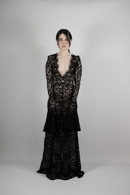 ベルレースドレス