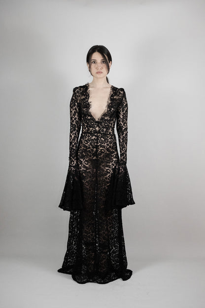 ベルレースドレス