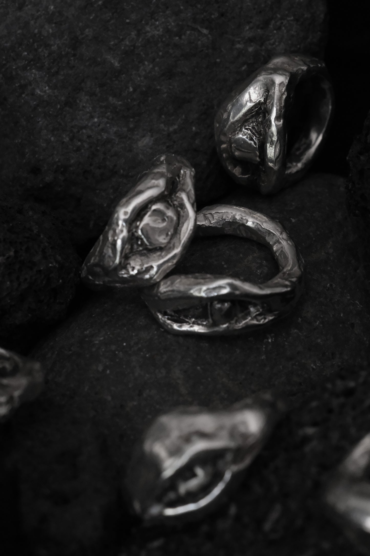 The Ayn Ring