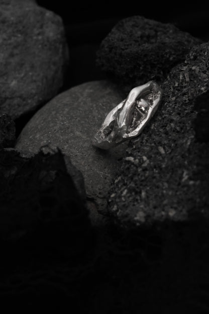 The Ayn Ring