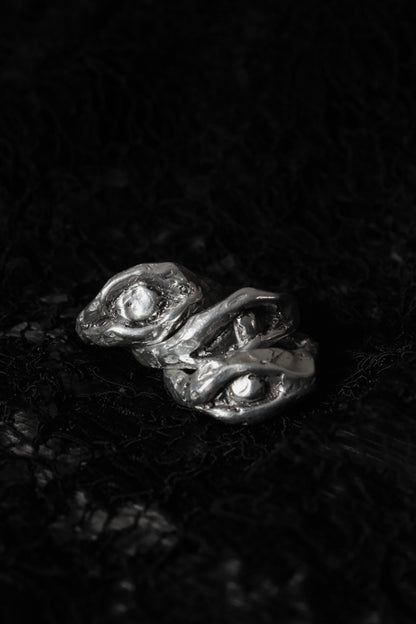 The Ayn Ring